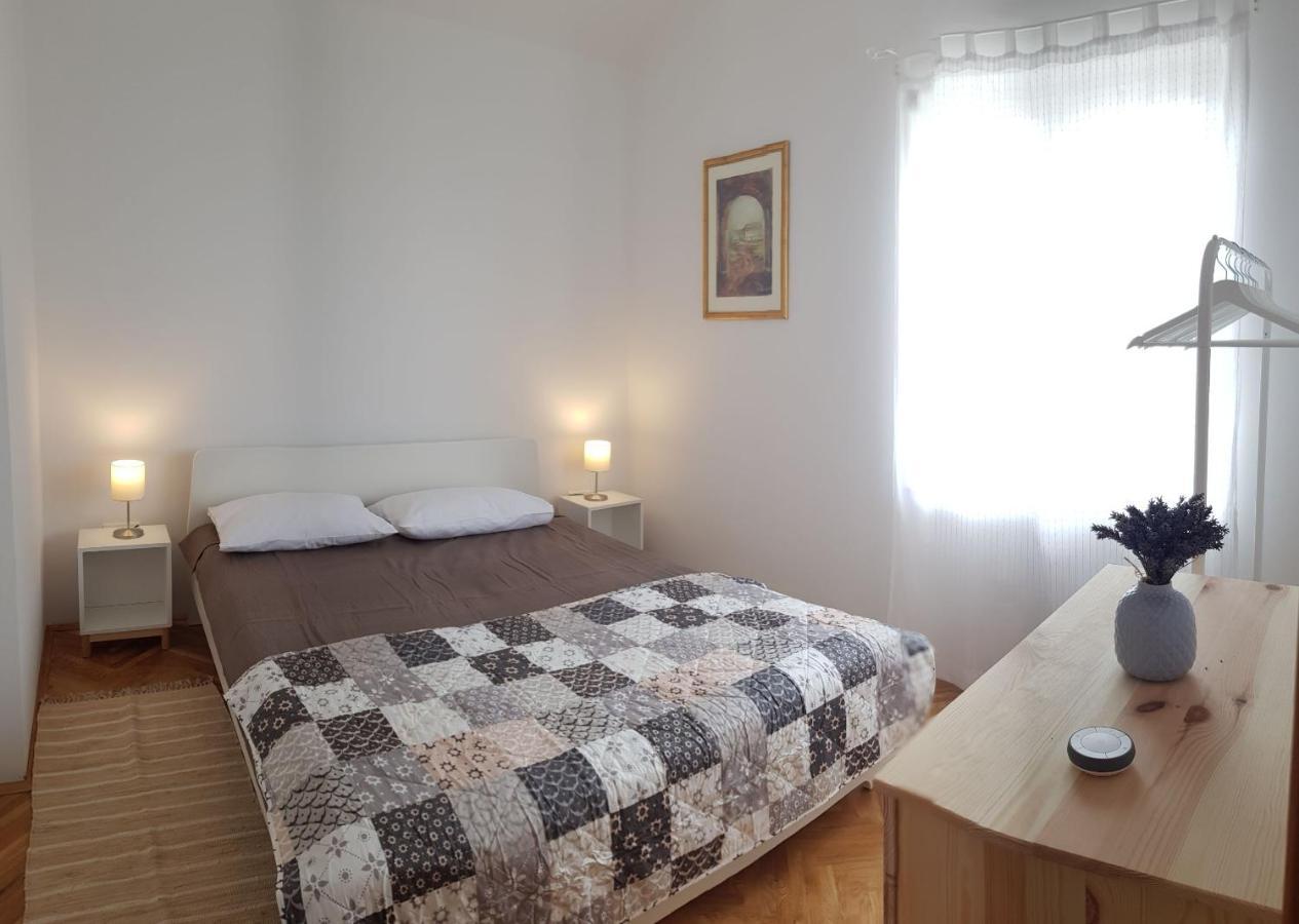 Mitra Apartments Малинска Экстерьер фото